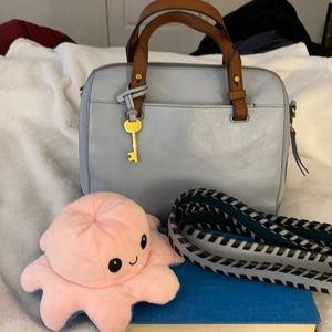 Fossil Rachel Satchel new condition. 💙💙💙💙✨✨